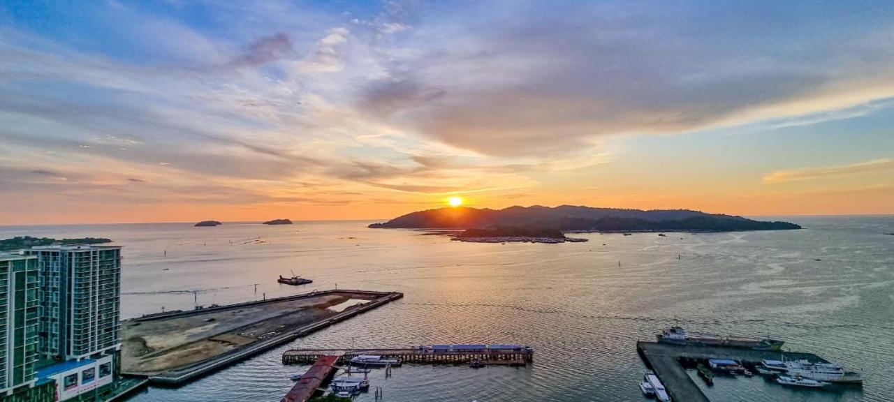 Jesselton Point Homestay Кота-Кинабалу Экстерьер фото