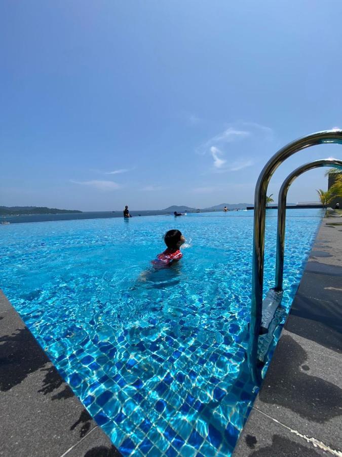Jesselton Point Homestay Кота-Кинабалу Экстерьер фото